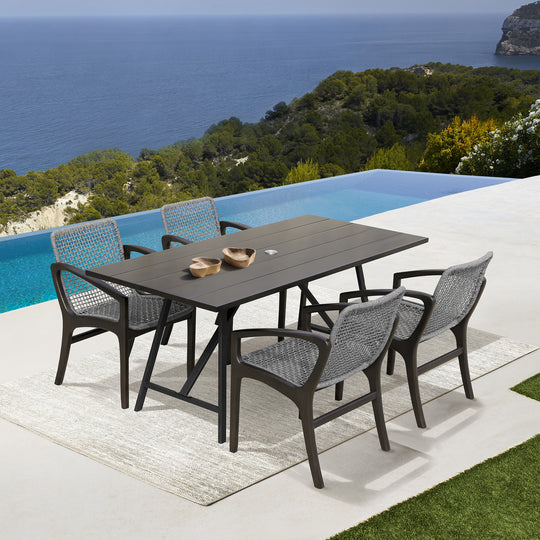 Frinton & Beckham Outdoor Dining Set