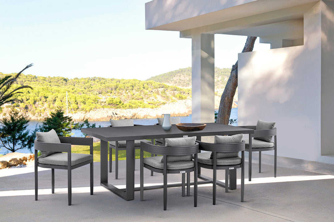 Menorca Outdoor Dining Set