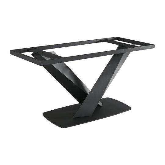 Everett Dining Table