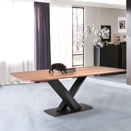 Everett Dining Table