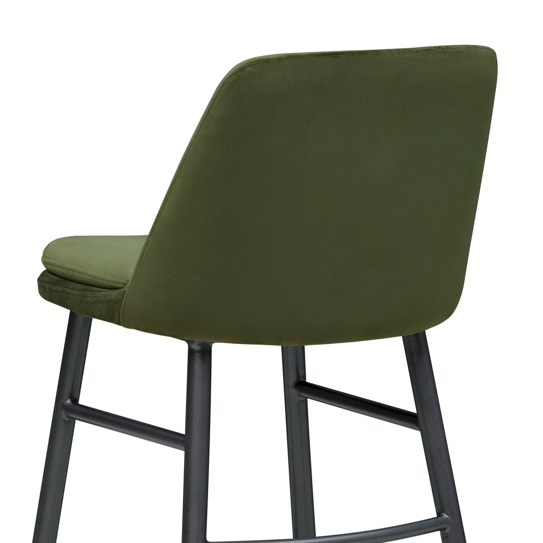 Evelyn Barstool