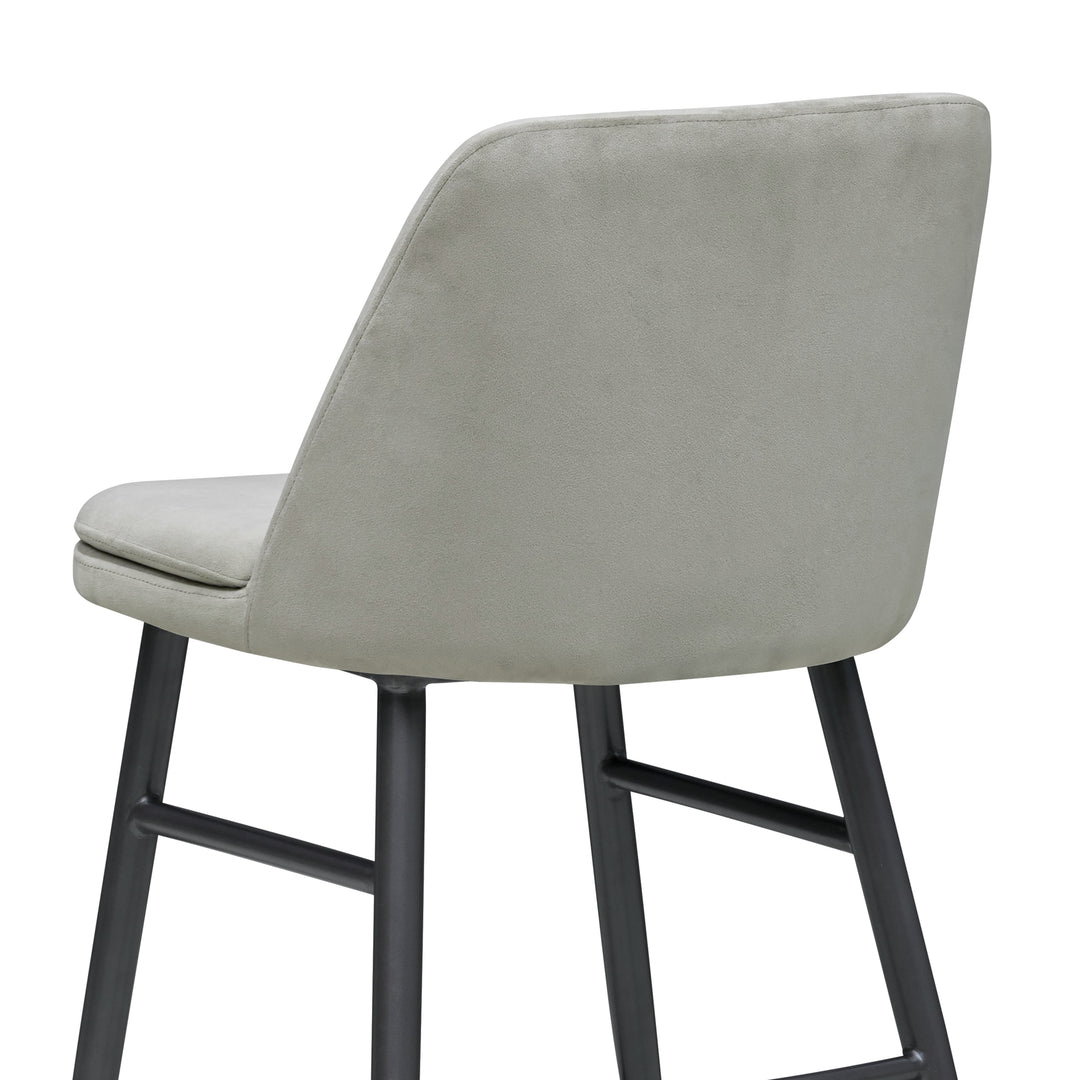 Evelyn Barstool