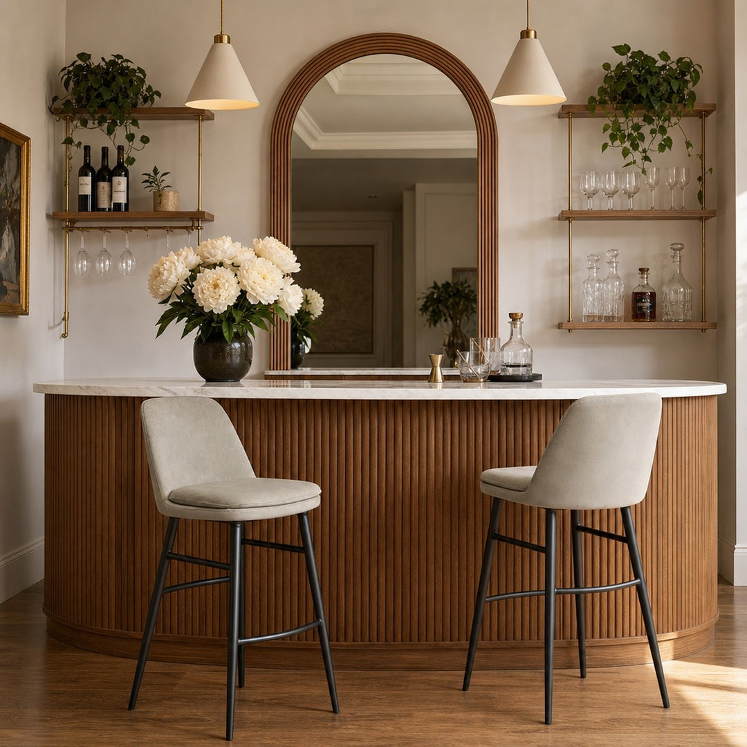 Evelyn Barstool