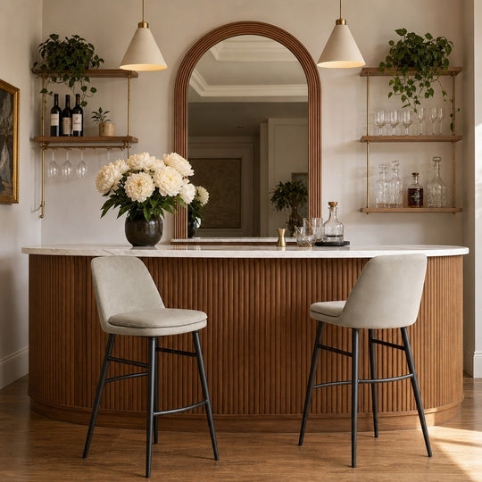 Evelyn Barstool