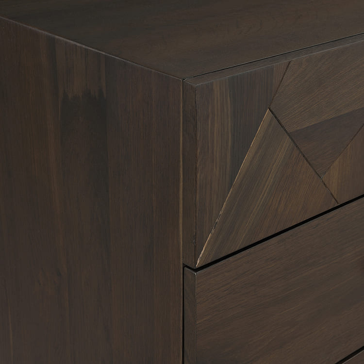 Marquis Dresser