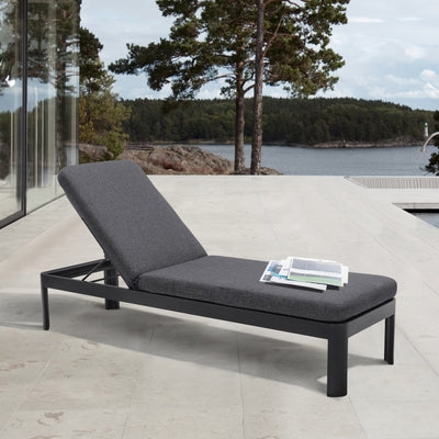 Portals Outdoor Lounge Chair