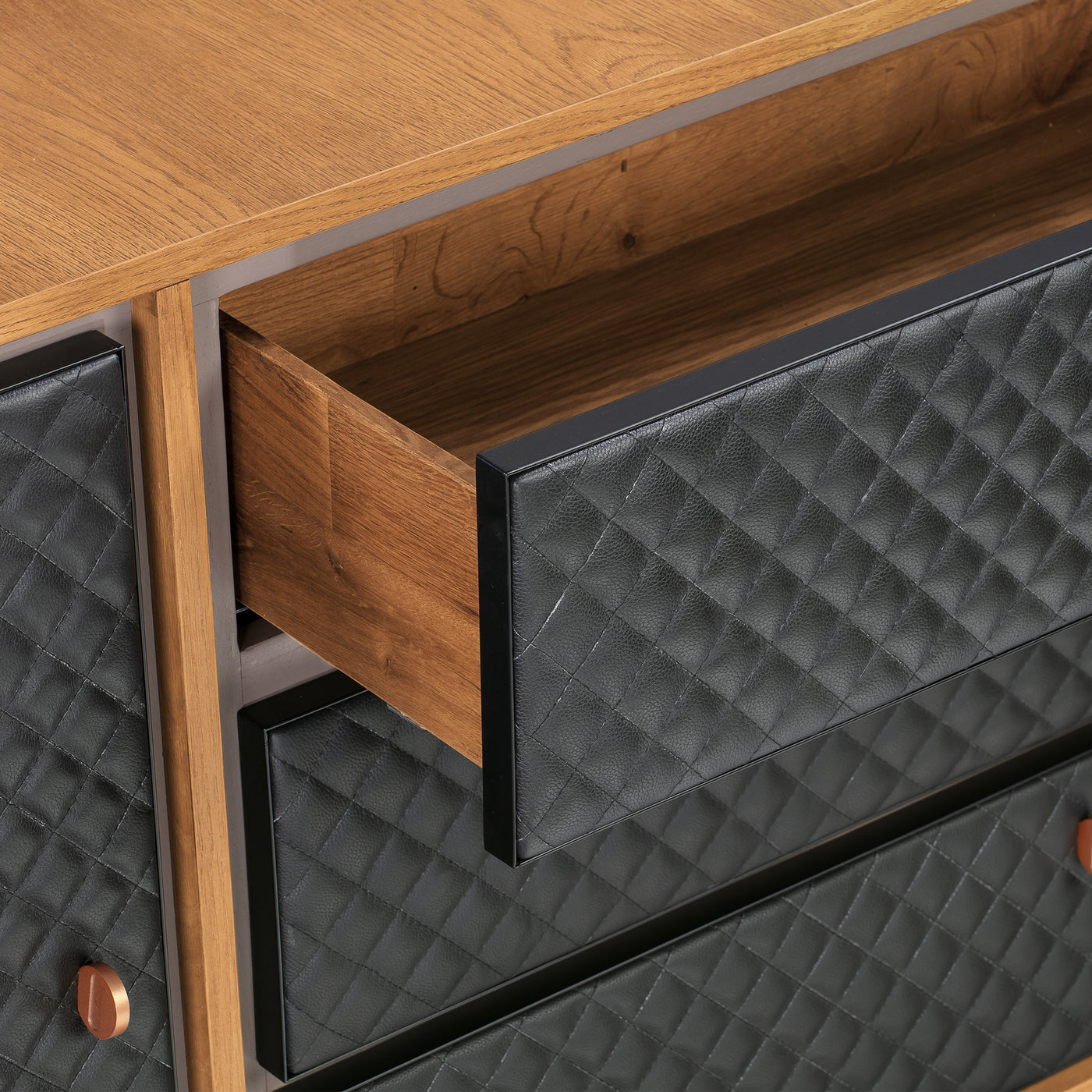 Coco 4pc Bedroom Set